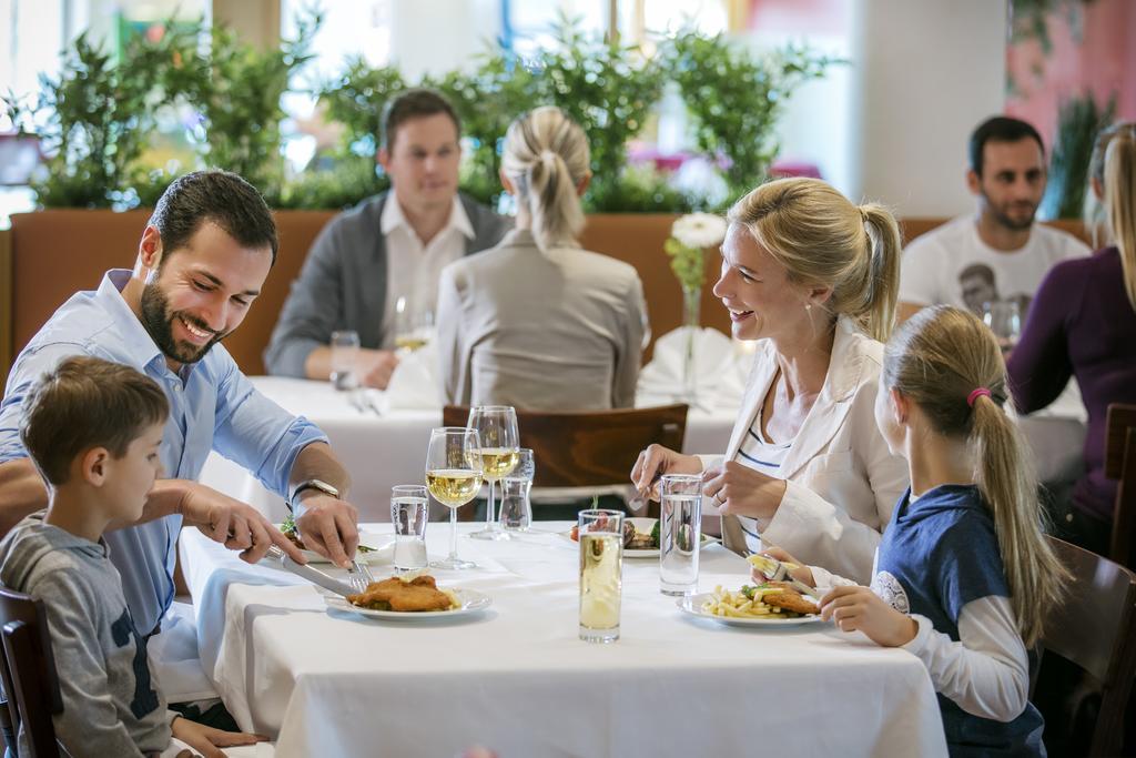 H2O Hotel-Therme-Resort, Fuer Familien Mit Kindern Бад-Вальтерсдорф Екстер'єр фото