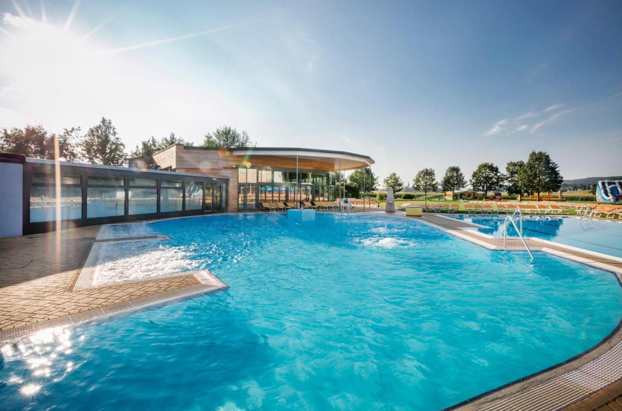 H2O Hotel-Therme-Resort, Fuer Familien Mit Kindern Бад-Вальтерсдорф Екстер'єр фото